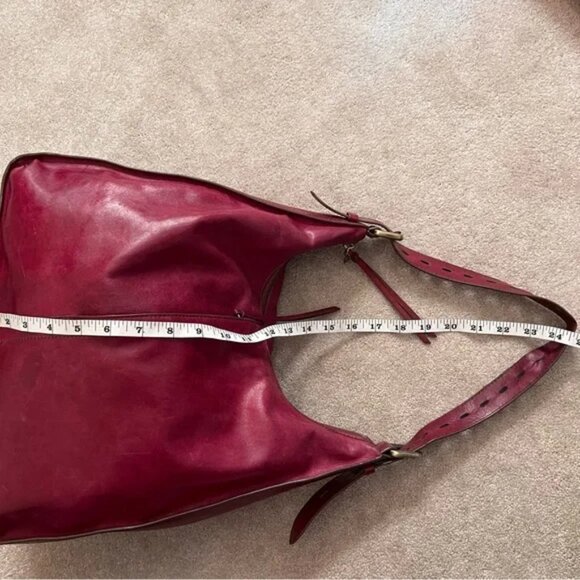 HOBO Marley Red Raspberry Burgundy Distressed Leather Shoulder Bag - Picture 5 of 10